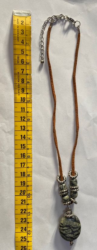 collar chocker colgante de crisolita y plata nuevo