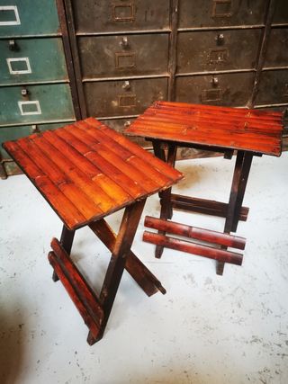 Mesitas de noche. Taburetes plegables