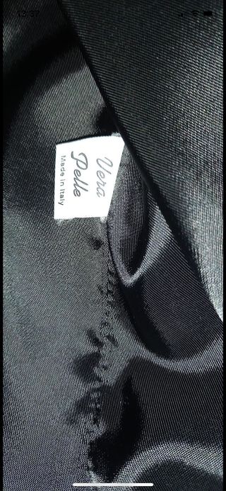 chaqueta de cuero negra hecha en Italia