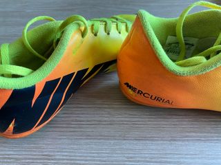 Lote botas de futbol Nike,tallas 32,33,34 y 36