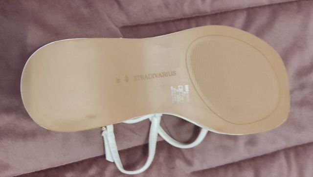 Sandalias Stradivarius