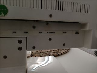 televisión o pantalla
