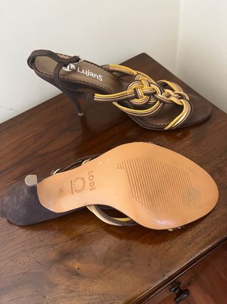 Sandalias de tacón. Lodi