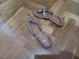 Sandalias plateadas