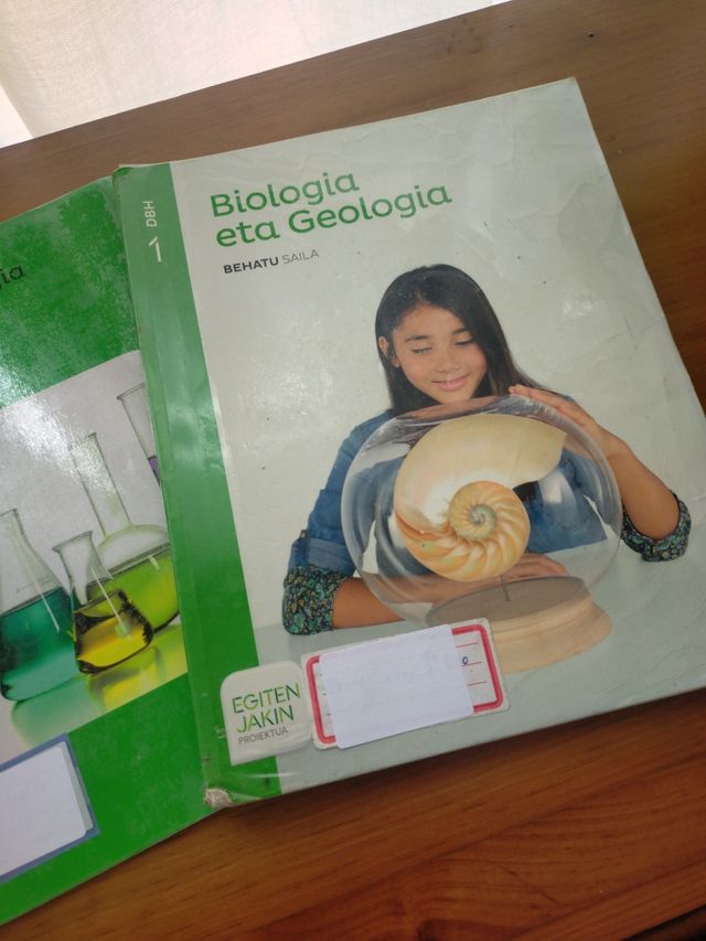 Biología eta Geología 1 DBH. Santillana 