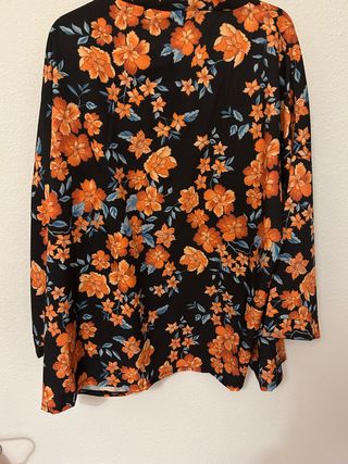 Chaqueta estampado tipo oversize. Talla XXl. 