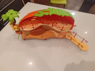 Casa Monchichi y figuras