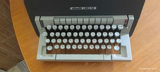 Máquina de escribir olivetti 98