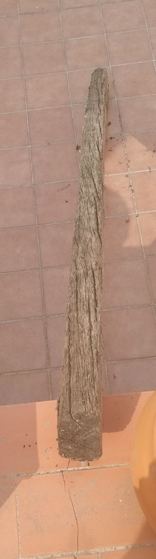 Viga de madera de caoba