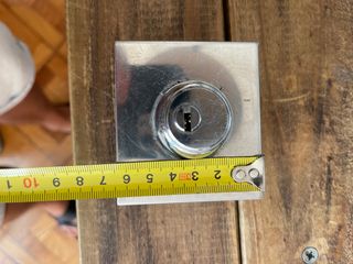 Cierre puerta cristal