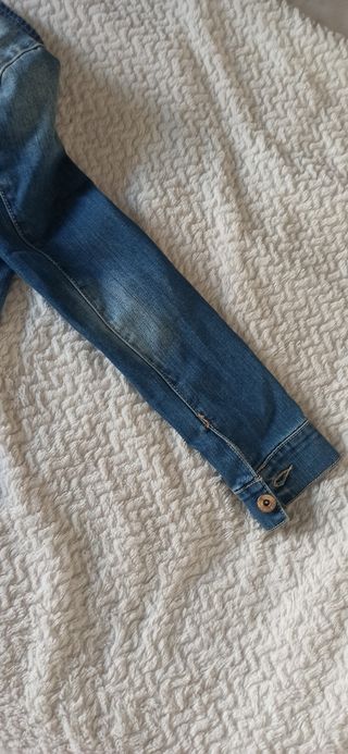 CAZADORA VAQUERA ZARA