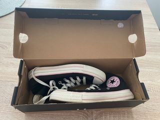 Converse originales talla 37 negras con raya rosa