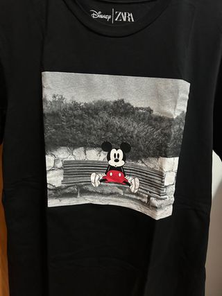 Camiseta adulto Mickey de Zara.