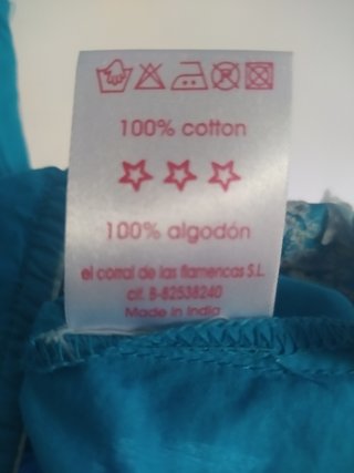 Blusa marca Flamenco. Es de algodón.