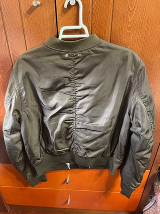 Cazadora de pullandbear