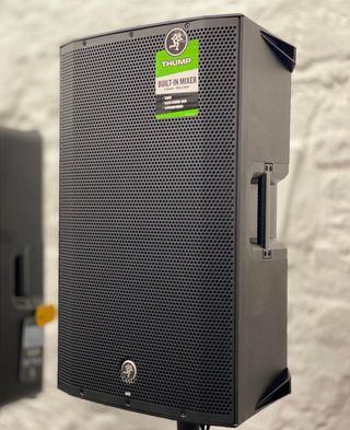 Alquiler de sonido & DJ (PIONEER XDJ-RX3)