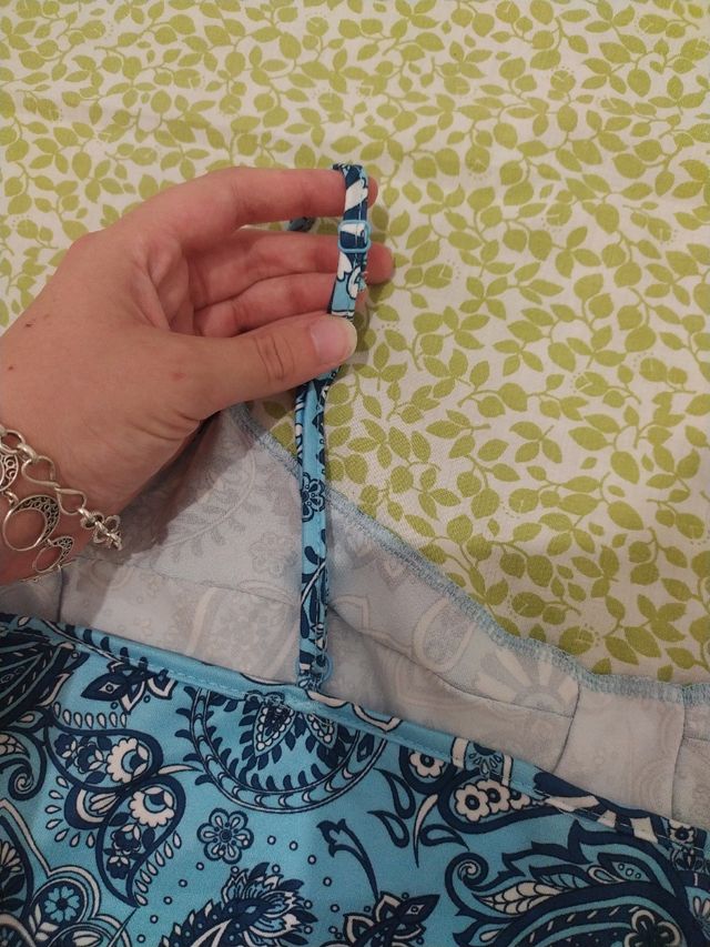 Top azul con estampado