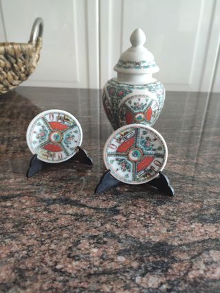 Jarrón y platos Tibor