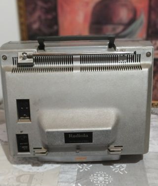 televisión vintage radiola de 12v