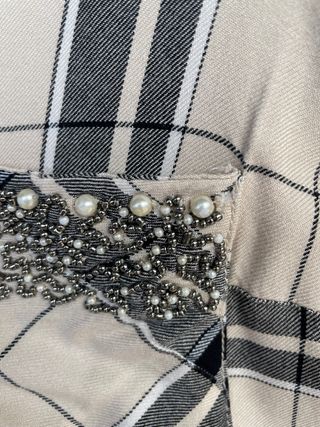 CAMISA ESTILO ESCOCÉS CON DETALLE PERLITAS