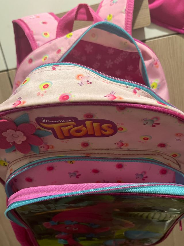 Mochila trolls