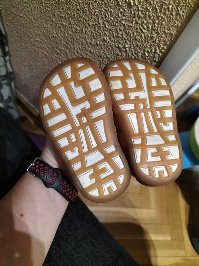 Lote calzado Chicco bebé T18-19-20