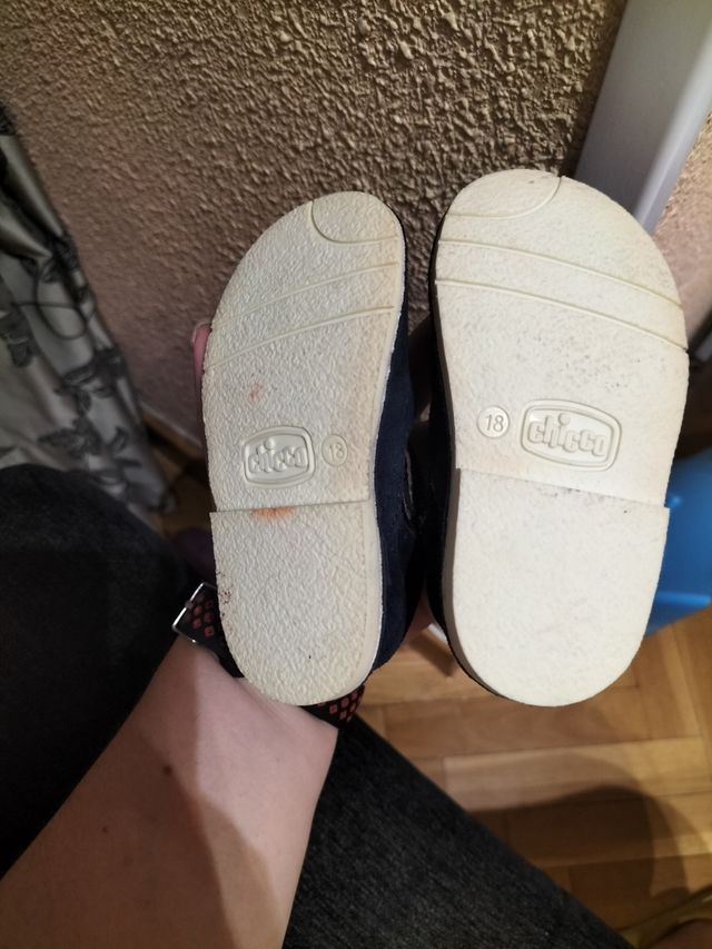 Lote calzado Chicco bebé T18-19-20