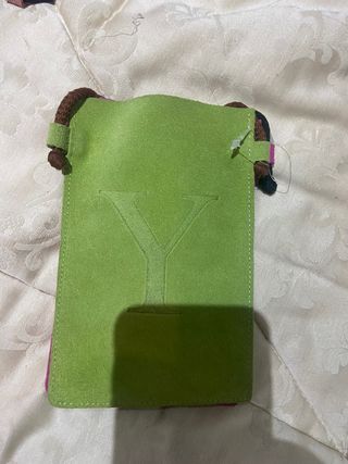 Funda de piel para móvil con iniciales 