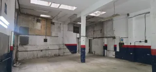 Expectac bajo local  .Apto para viviendas trastero