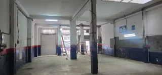 Expectac bajo local  .Apto para viviendas trastero