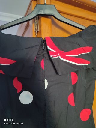 Vestido estampado entallado