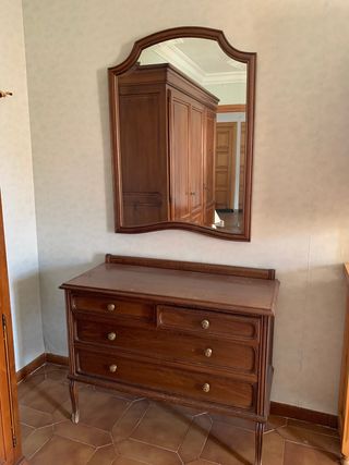 Cómoda clásica vintage