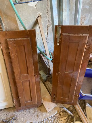 4 ventanas antiguas de madera 30€ cada una