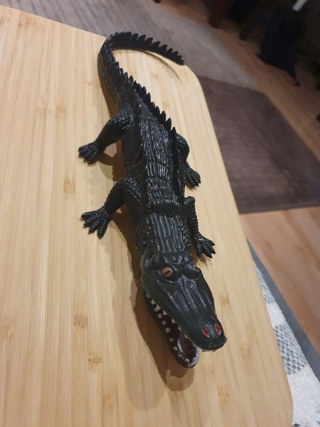 Cocodrilo juguete