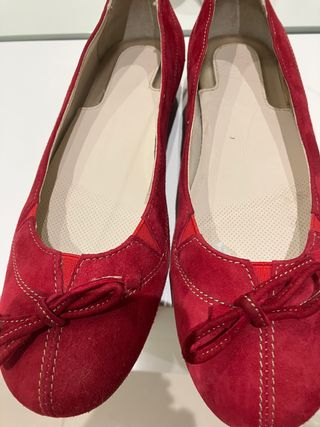 zapatos de ante muy cómodo marca Scholl