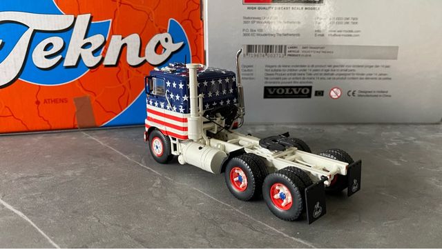 Tekno 1/50 Mack F700