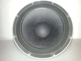 ▪︎ Altavoz 12´´ 250w (Columna AWAK 112)