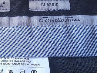 Pantalón beige de hombre.