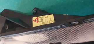 faro derecho ford fokus 2000