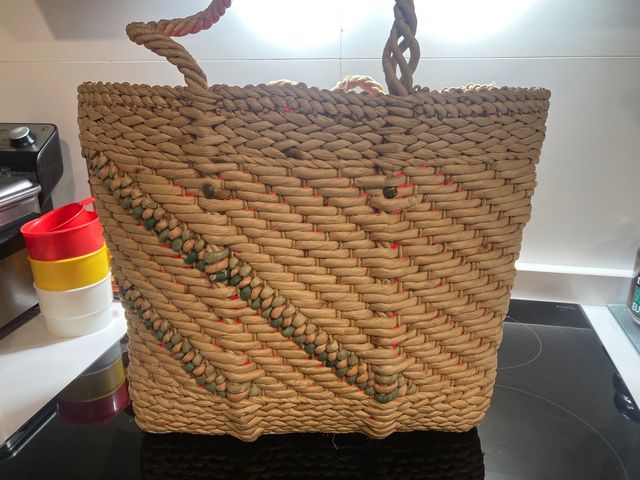 Tuppers Camping Piscina Playa