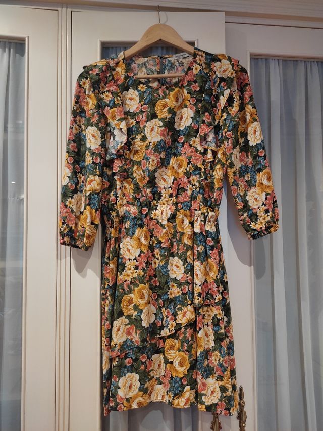 Vestido STRADIVARIUS