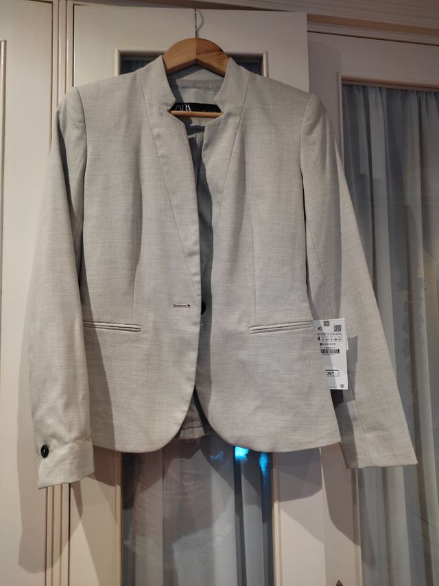 Chaqueta ZARA CON ETIQUETA