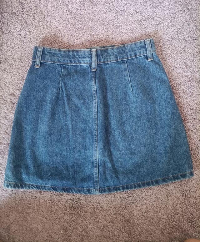 Falda vaquera con botones