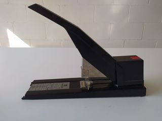 Grapadora Rapid 49 ( Grandes pliegos)