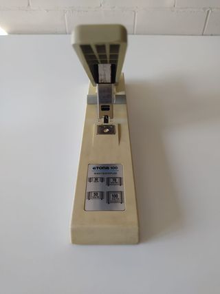 Grapadora Etona 100