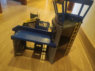 La Prisión de Pin y Pon Action