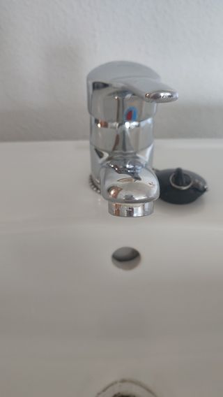 Lavabo con pedestal
