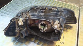 Faro izquierdo Seat Ibiza III.