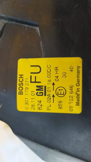 Faro xenón izquierdo Opel Vectra B.