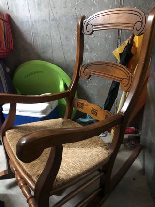 Butaca balancin madera maciza  vintage y anea